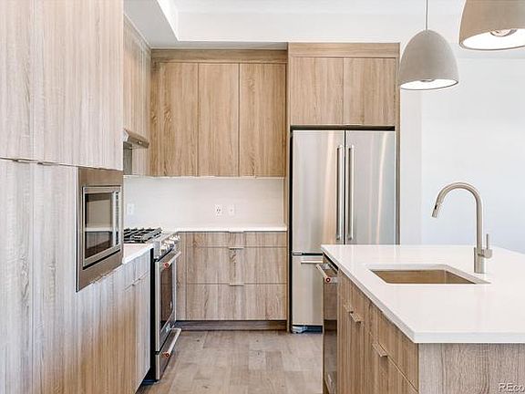4th image of 1908 W 33rd Ave Unit 304