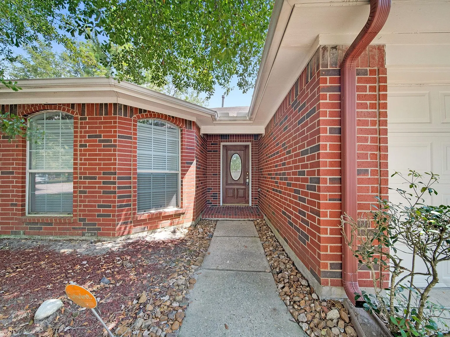 3 bed, 2.0 bath, 1616 sqft, $2,500 — Photo 4