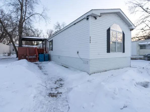 2244 Buckingham Ln, Mounds View, MN 55112