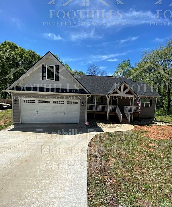 1st image of 409 Sussex Way