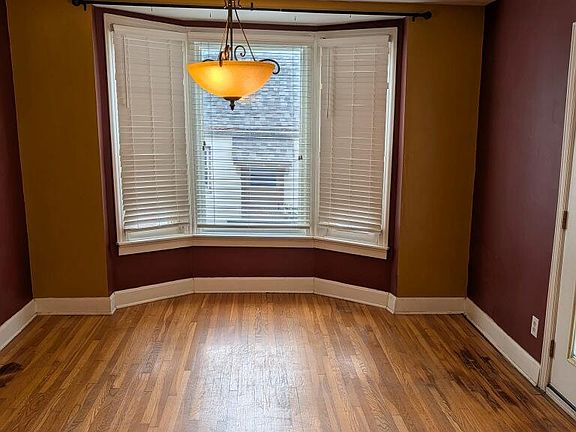 4th image of 901 Lafayette Ave
