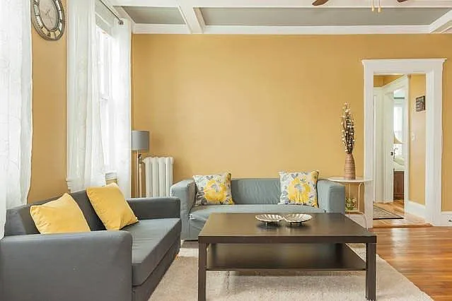 2 bed, 727 sqft, $2,700 — Photo 3