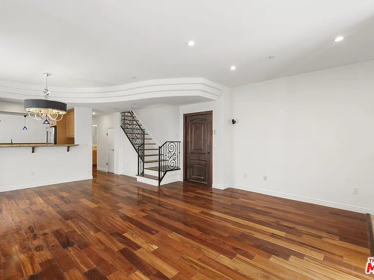 744 N Alfred St #104 — Photo 7