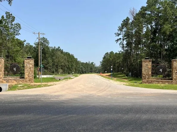 231 Iron Horse Rd, New Waverly, TX 77358