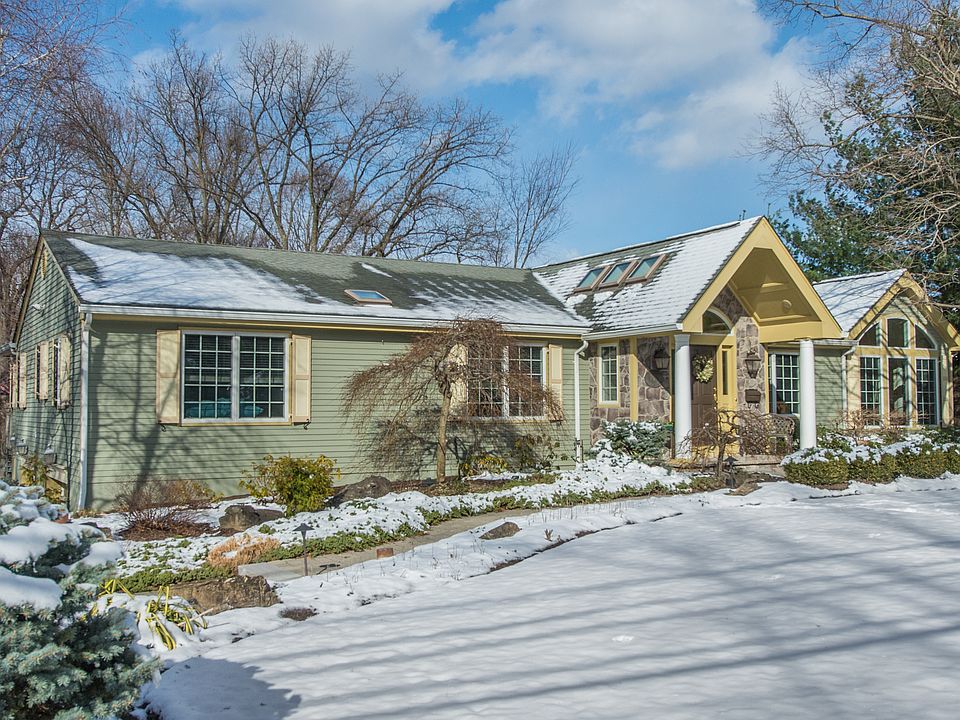 107 Woodland Road