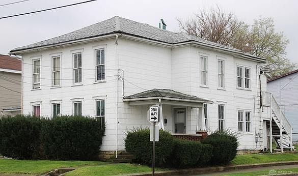 1st image of 831 W North St