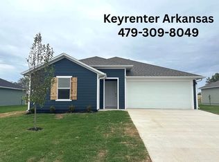 560 Raegan St, Prairie Grove, AR 72753