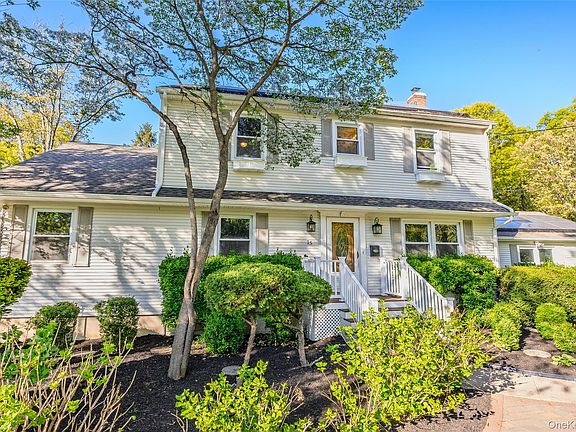 4th image of 15 Oxbow Road