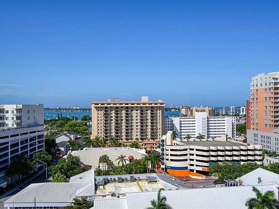 4th image of 111 S Pineapple Ave #1009-L-4