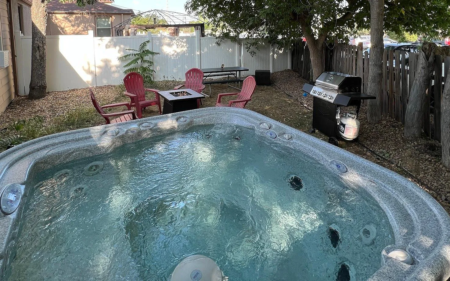 3 bed, $4,000 — Photo 2