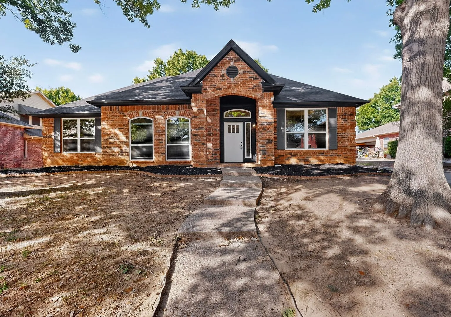 Keller Gem Looking TO Be Your Home — Photo 4