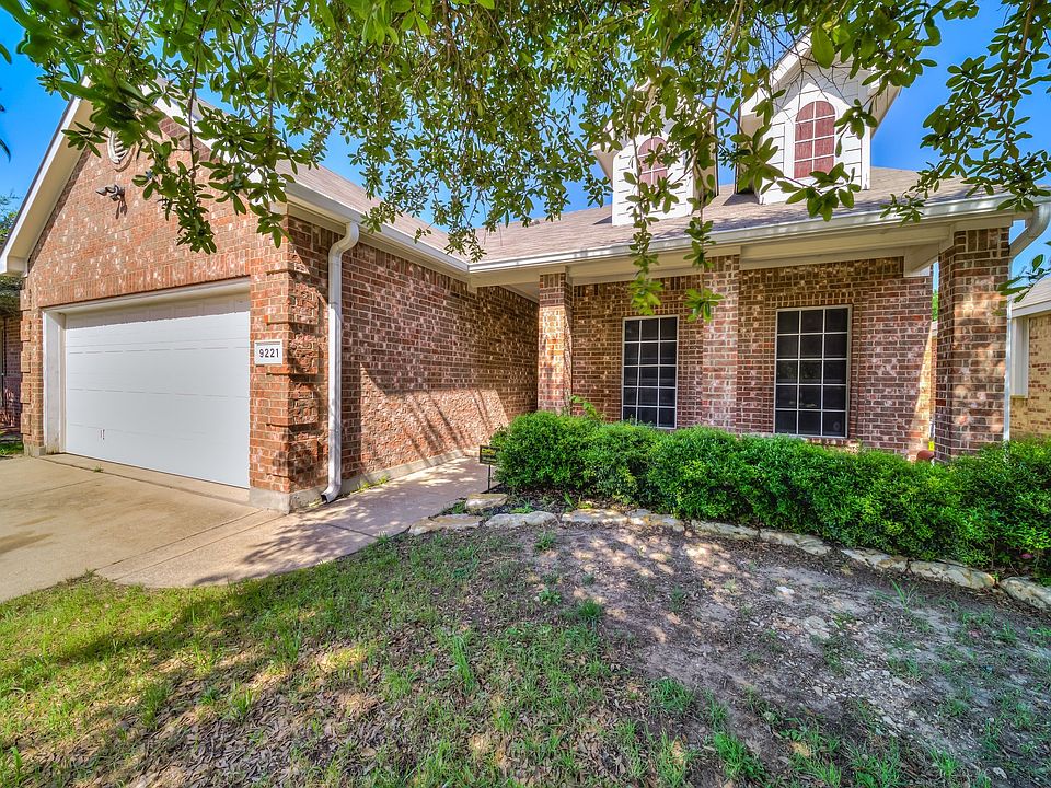 1st image of 9221 Vineyard Ln