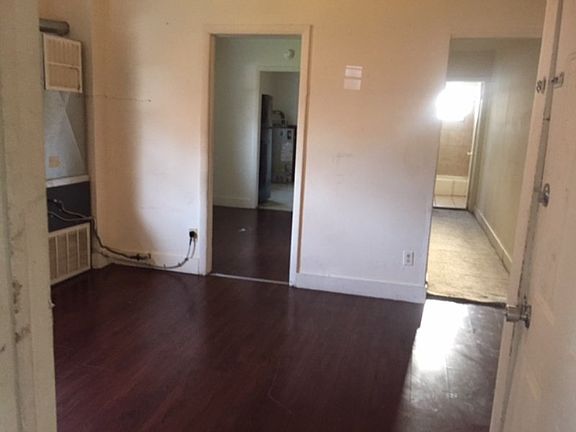 4th image of 905 N 20th St APT C