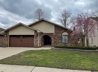 232 Plainfield St, Dearborn Heights, MI 48127