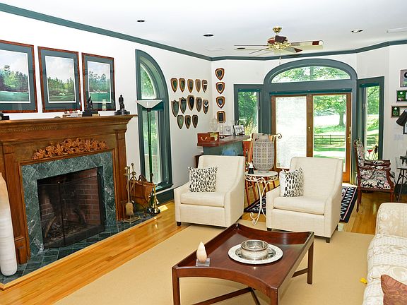 3rd image of 6 Country Club Drive