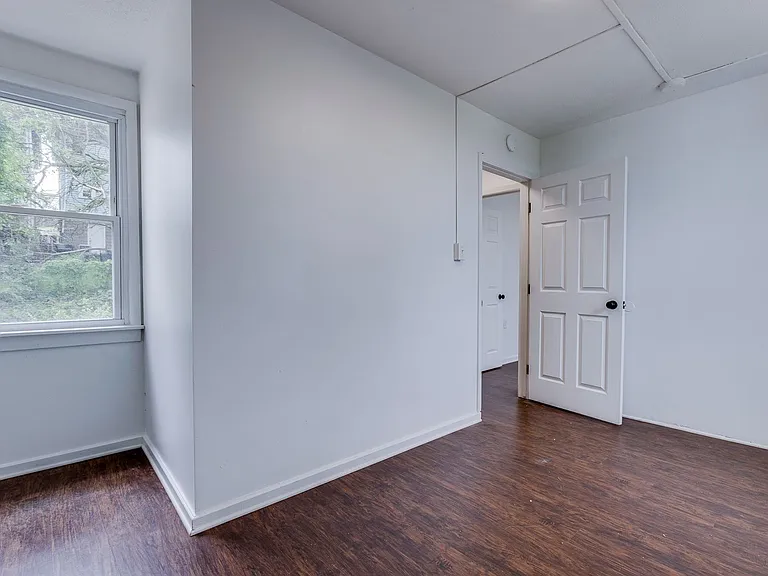 978 Manton Way — Photo 23