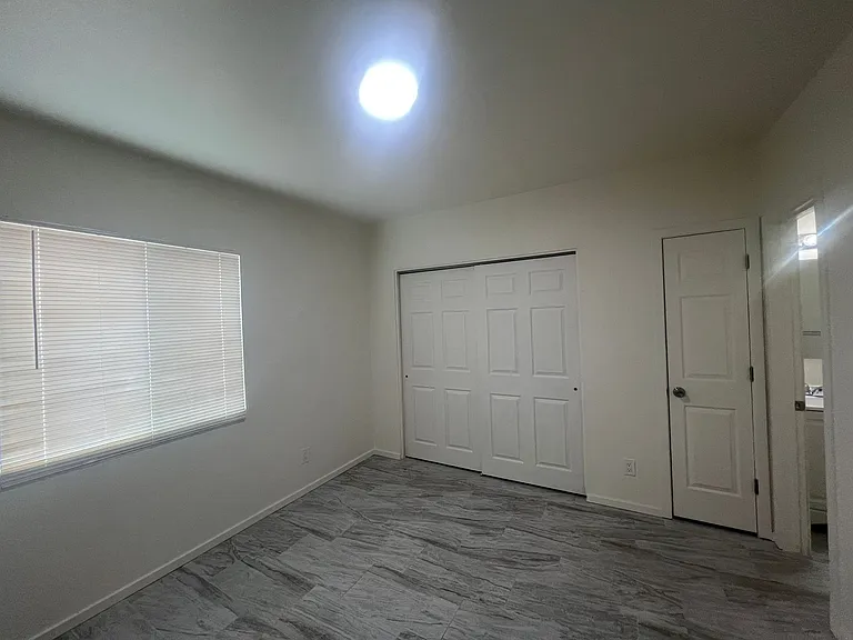 535 E Jacinto St — Photo 9