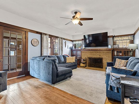 3rd image of 521 Miller St
