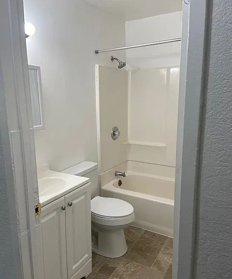 2121 Stanton Ave #C — Photo 2