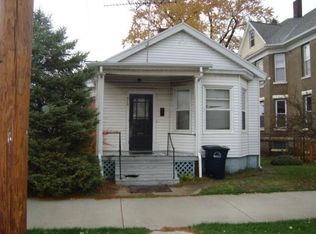 414 E 8th St, Michigan City, IN