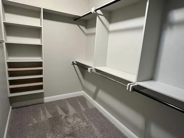 13895 Creek View Dr — Photo 20