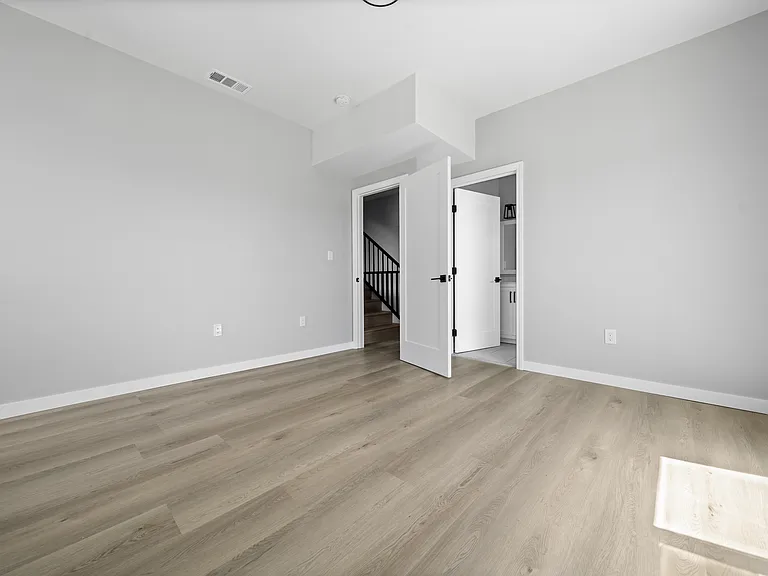 11344 Hatteras St #G12 — Photo 29