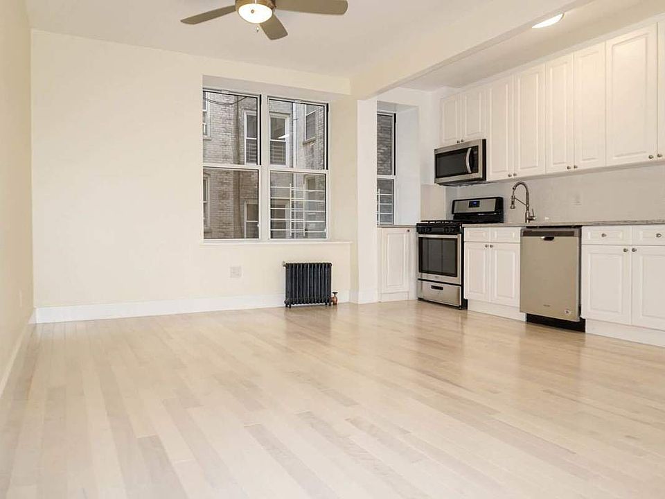 2nd image of 141 E 19th St #1/G