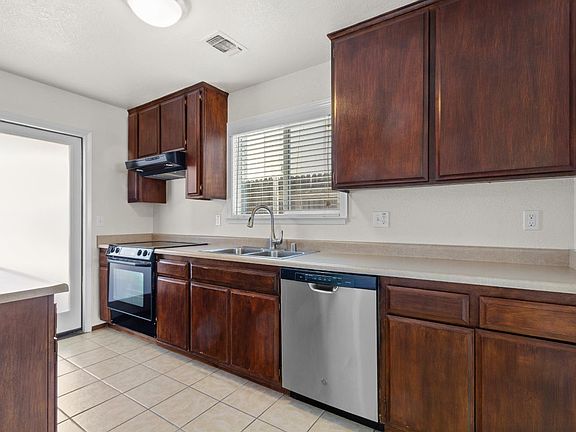4th image of 7755 Castle Rock Way