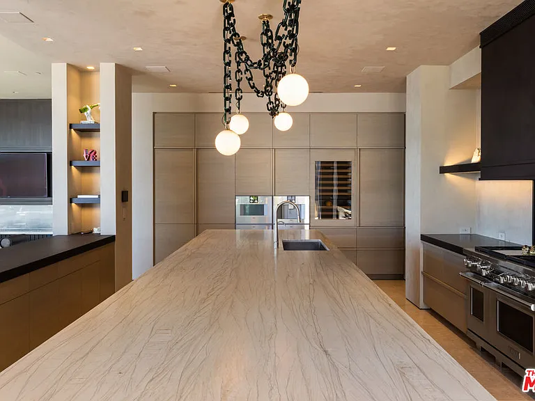 1616 Blue Jay Way — Photo 10