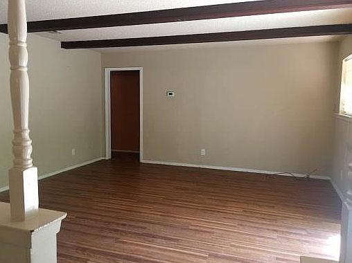4th image of 9808 Cottle Dr