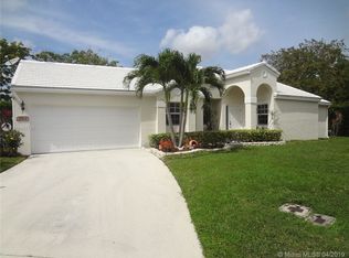 9314 NW 8th Cir, Plantation, FL 33324