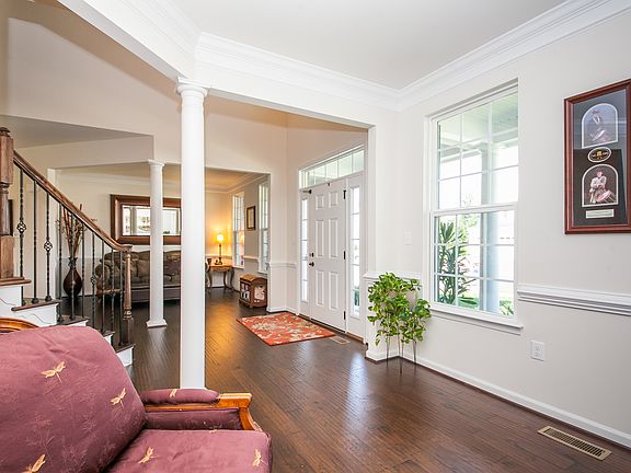 5th image of 9929 Box Oak Ct