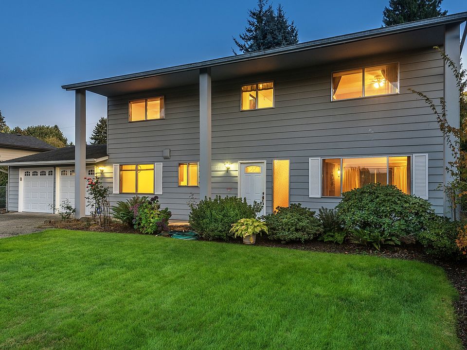 1st image of 2211 NE 90th St