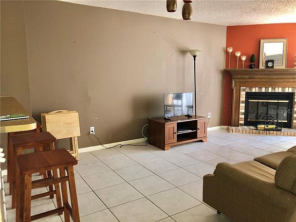 2nd image of 13823 Fletchers Mill Dr
