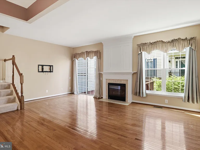 12872 Fair Valley Ct — Photo 9
