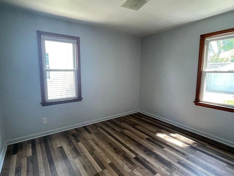 5107 Philip Ave — Photo 9