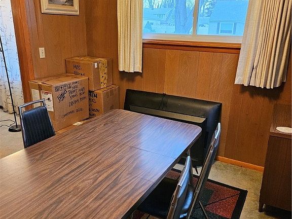 5th image of 6232 Montrose Dr