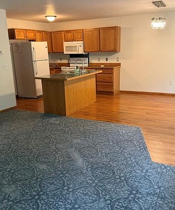 3rd image of 3920 E Letts Rd