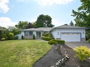2674 Brookside Dr, Medford, OR