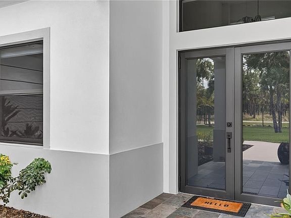 3rd image of 3263 40th AVE SE