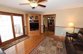 4th image of 111 Dogwood Ln