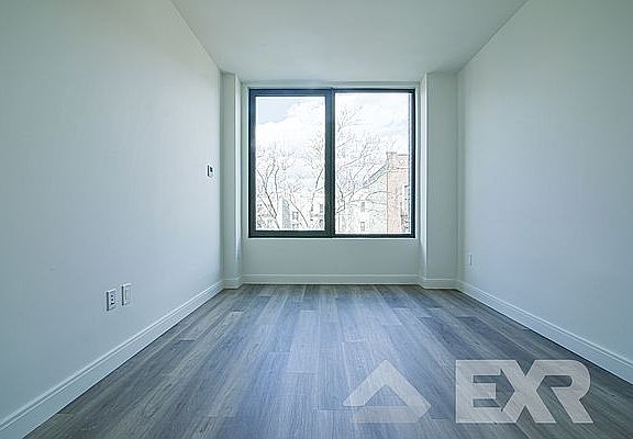 5th image of 160 Clarkson Ave APT 3N