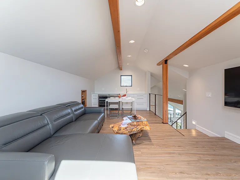 4190 S Lakeshore Rd — Photo 14