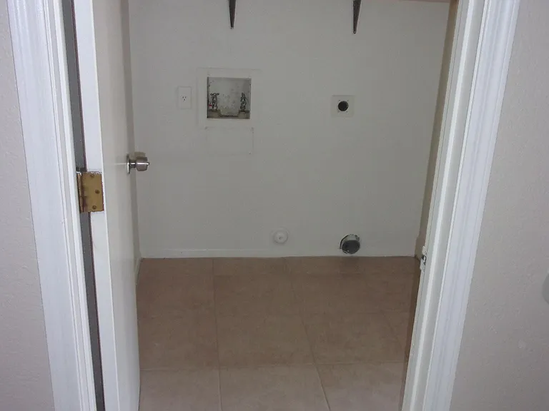 1335 S Rico — Photo 8
