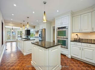 12 Donwoods Dr, Toronto, ON M4N 2G1