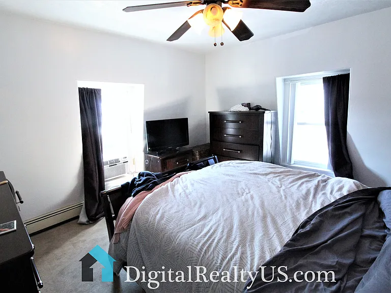 116 Massasoit St — Photo 7
