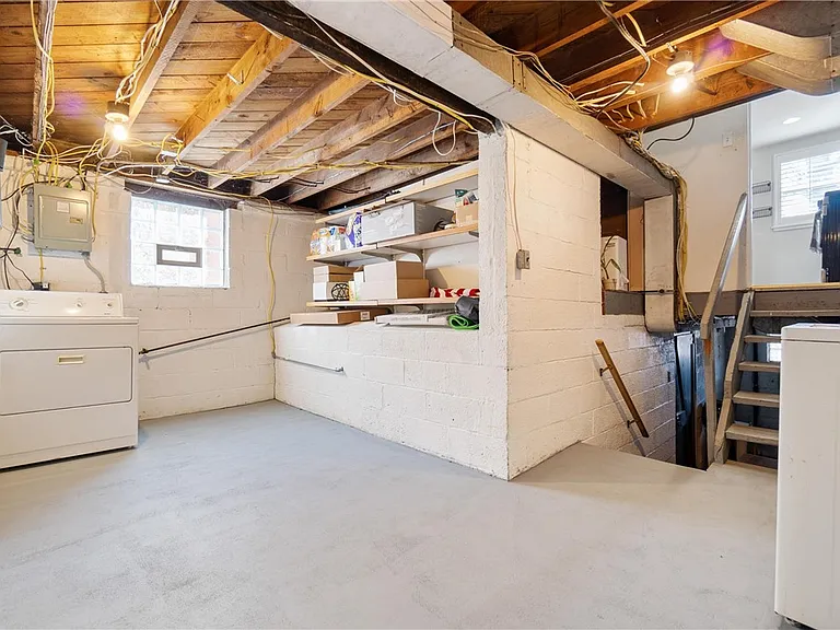 494 Serpentine Dr — Photo 26