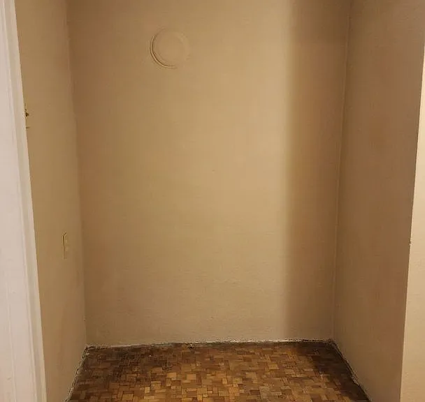 charming 2-bedroom, 1-bath upstairs rental — Photo 2