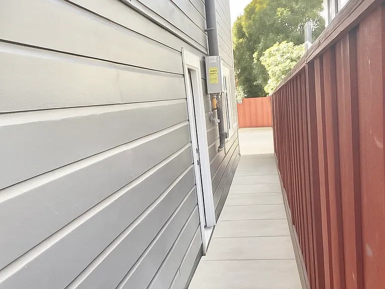 908 Vienna St — Photo 3