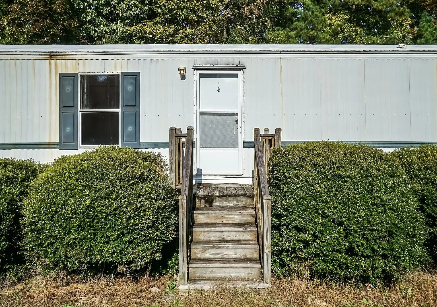 Three Bedroom Home! — Photo 3